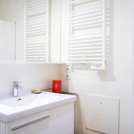 Apartment Cozy 58 M Near Butte-aux-cailles